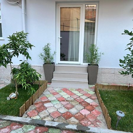 Florent'S Superb Studio, Free Parking & Garden!! Tirana Exterior foto